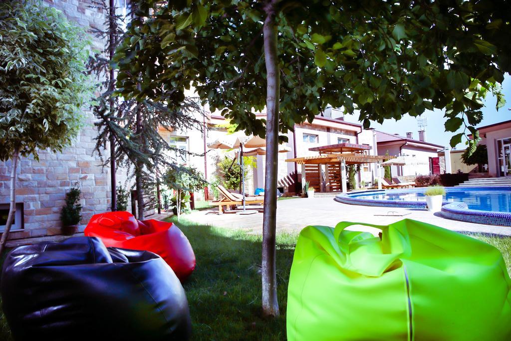 Grand M Hotel Navoi Exterior photo